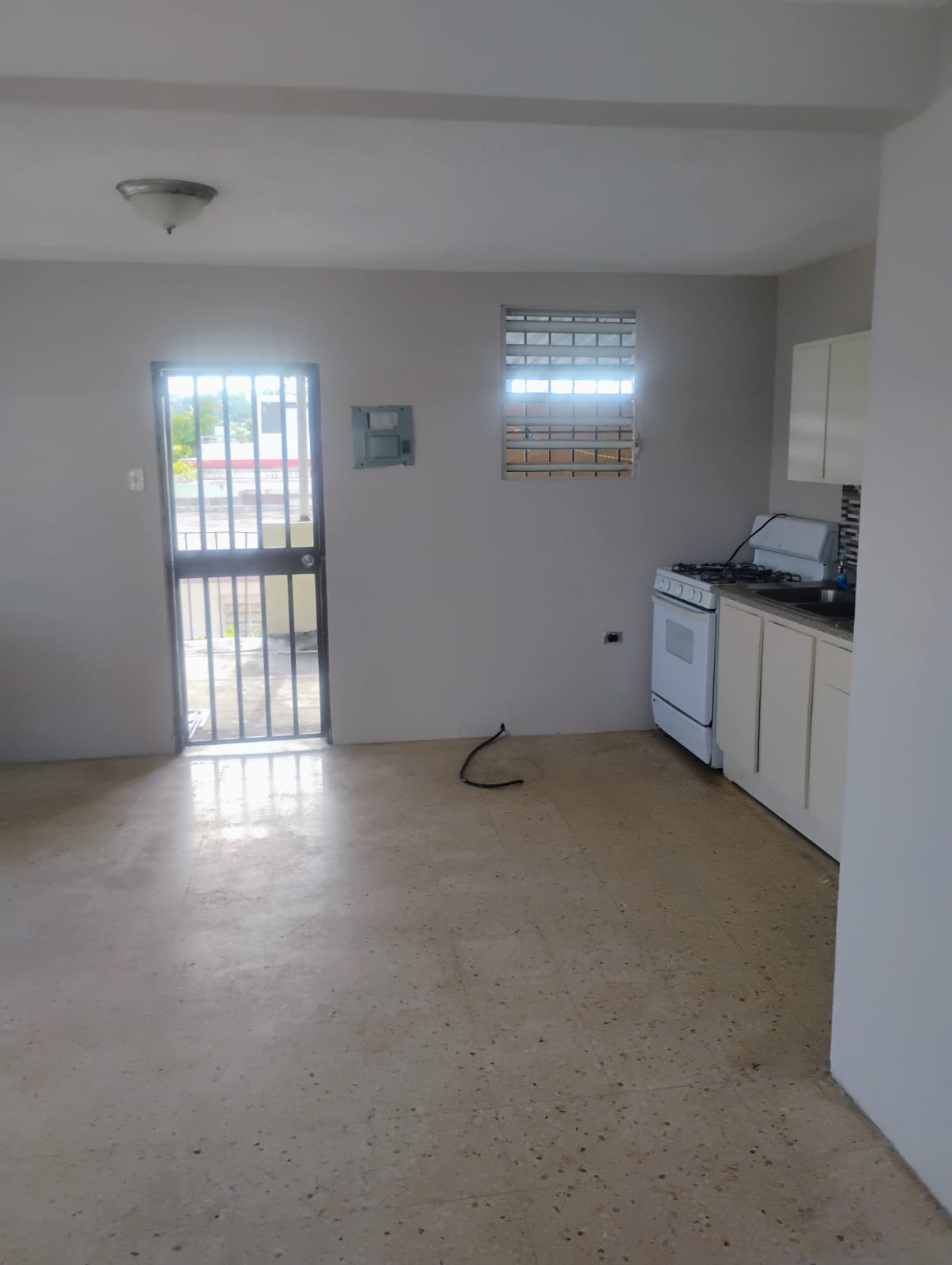 Property Gallery image 0