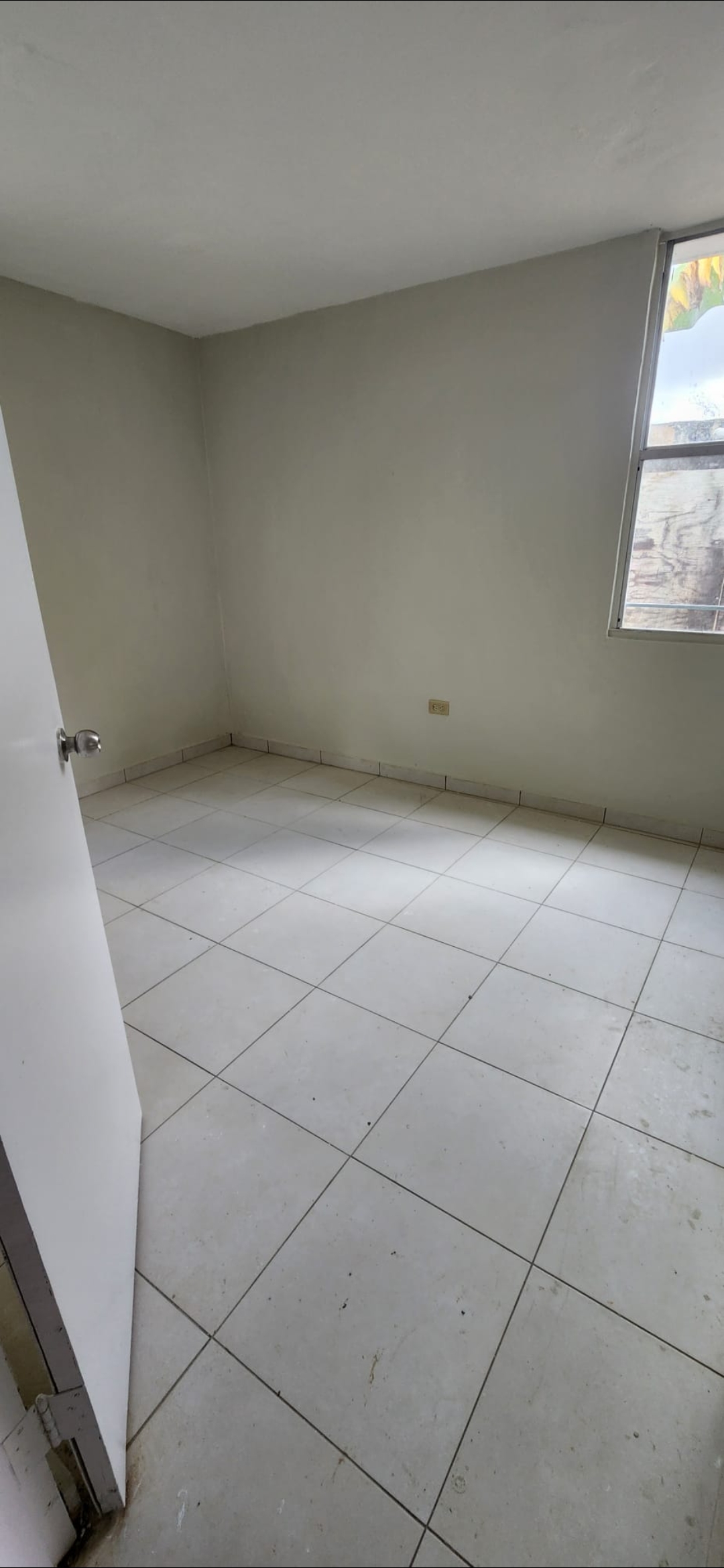 Property Gallery image 0