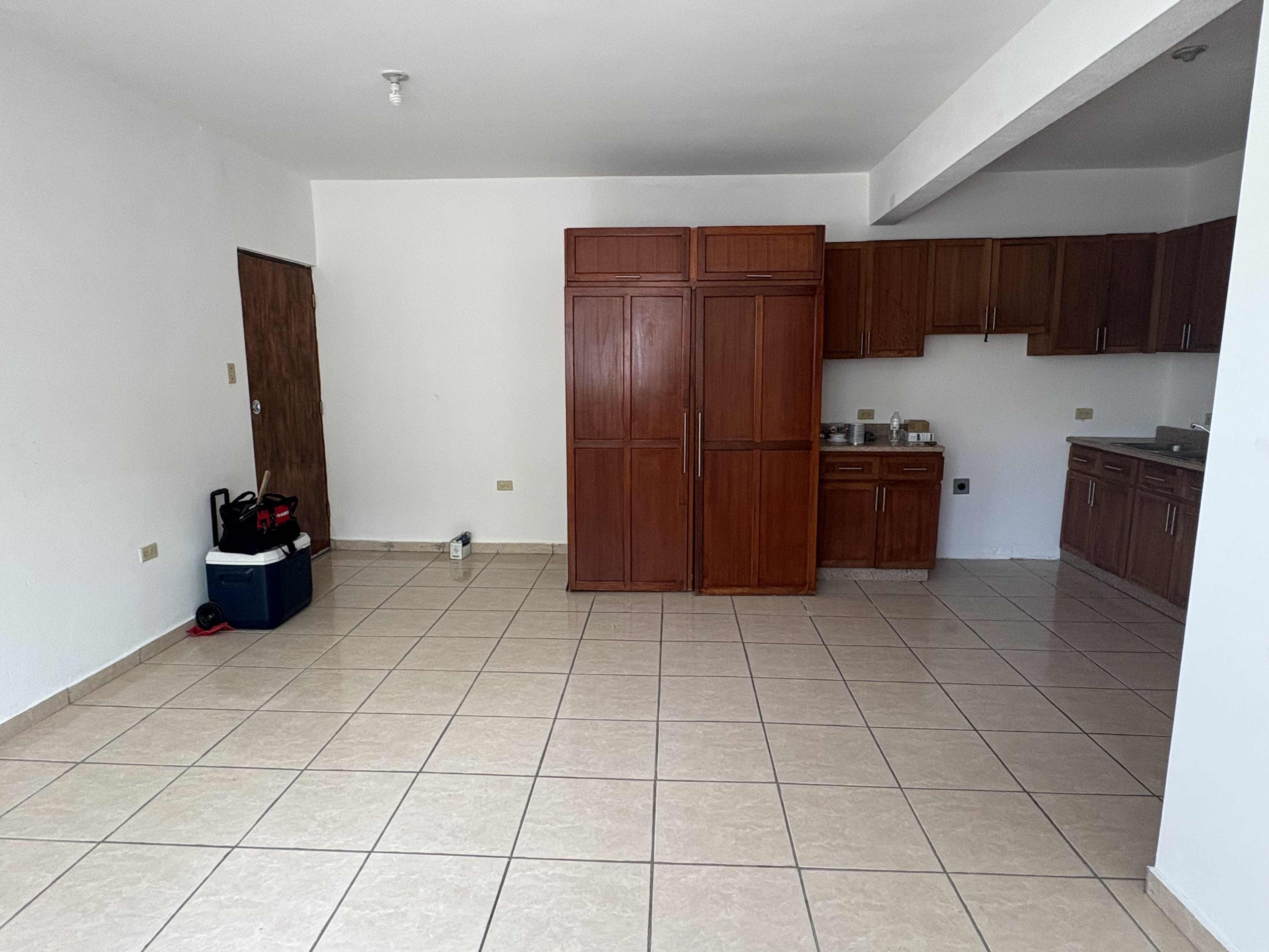 Property Gallery image 0
