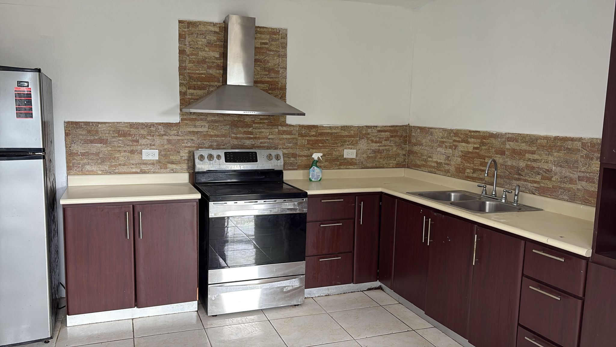 Property Gallery image 0