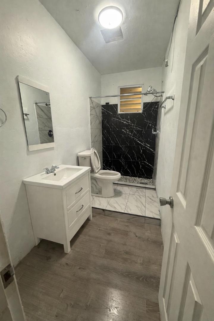 Property Gallery image 3