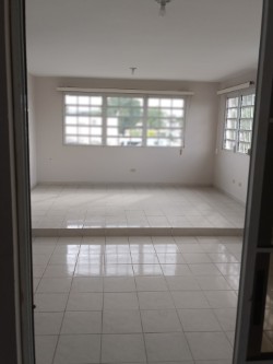 Property Gallery image 0