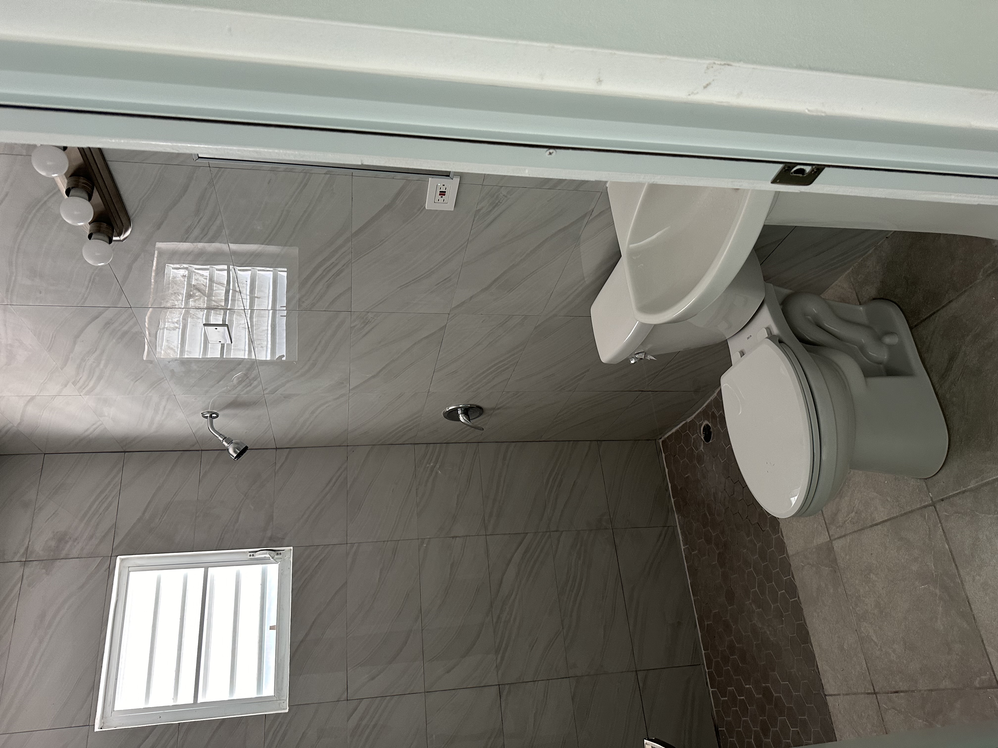 Property Gallery image 0