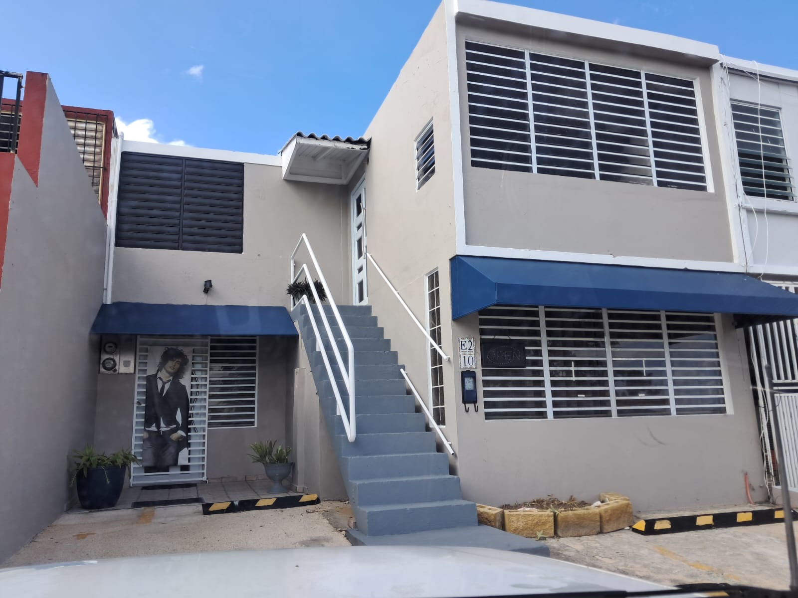 Property Gallery image 0