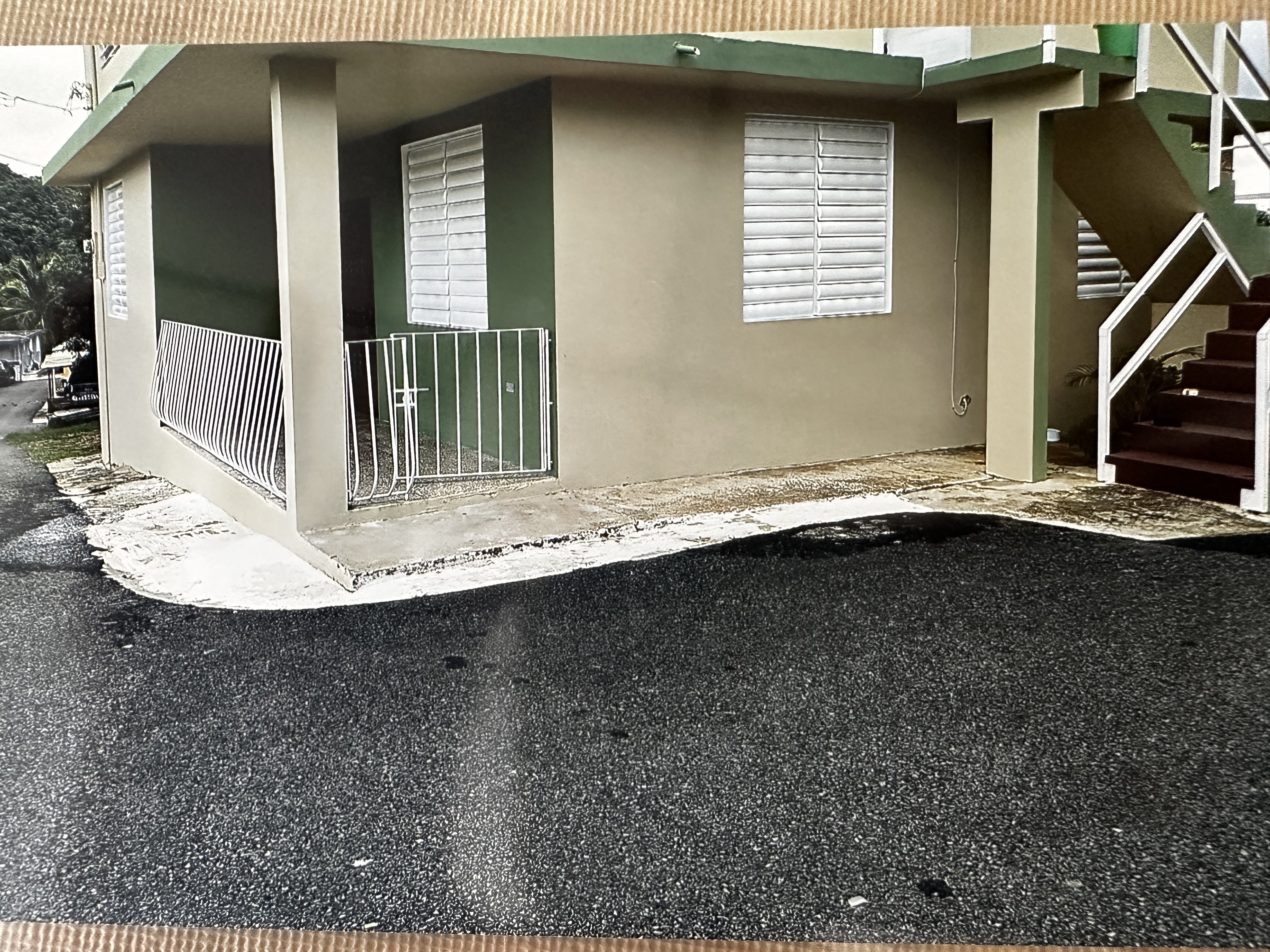 Property Gallery image 0