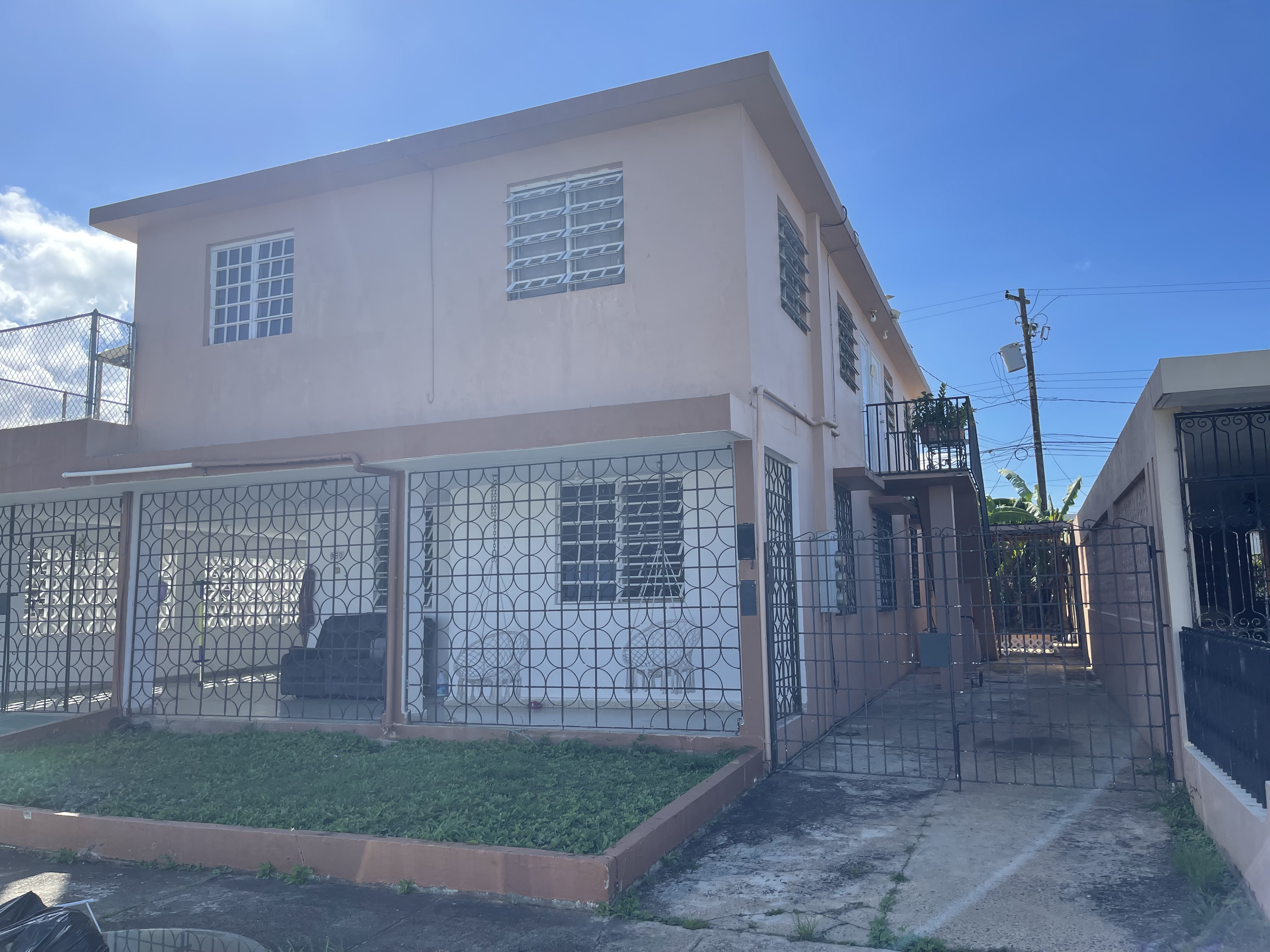 Property Gallery image 0