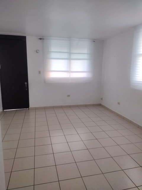 Property Gallery image 3