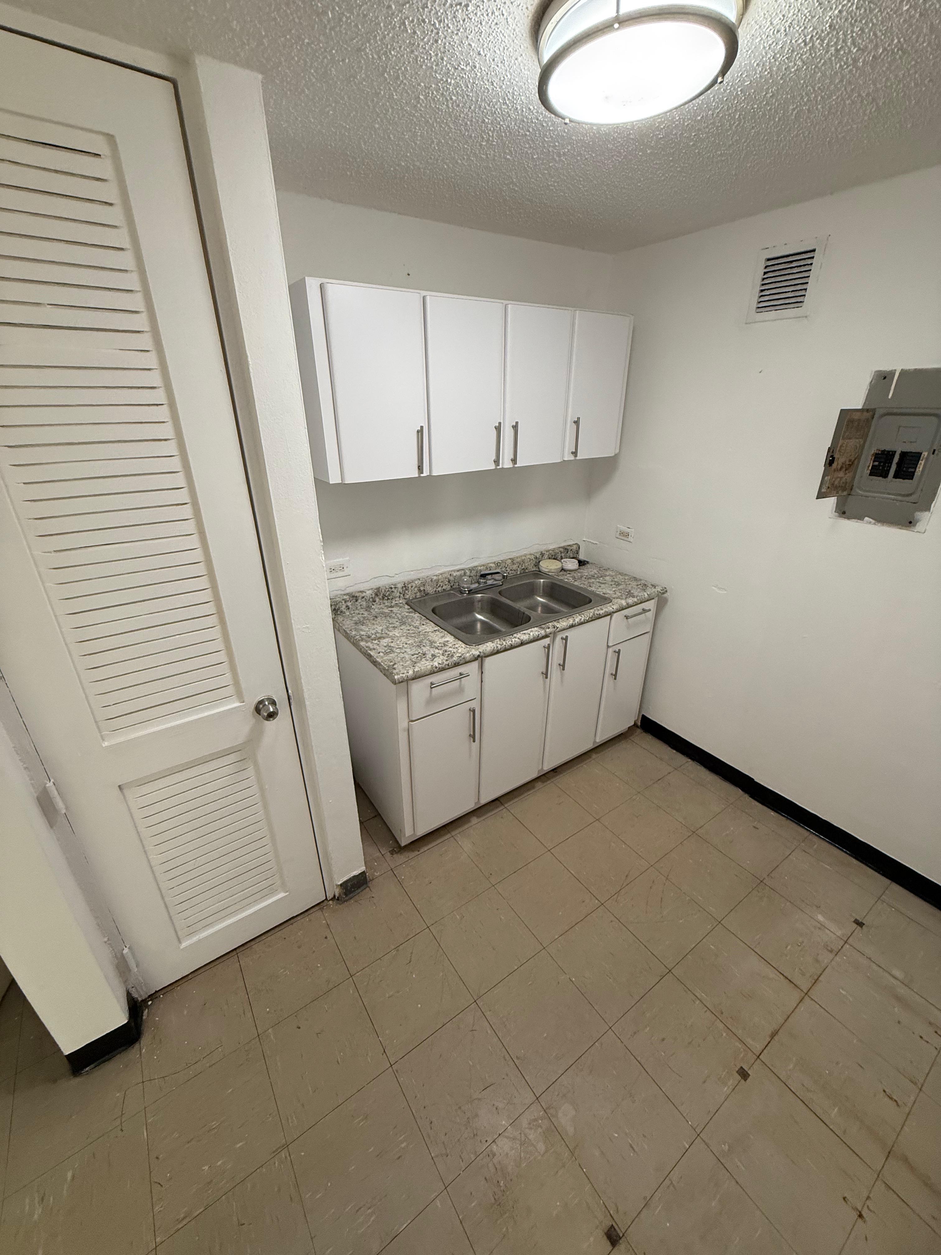 Property Gallery image 0