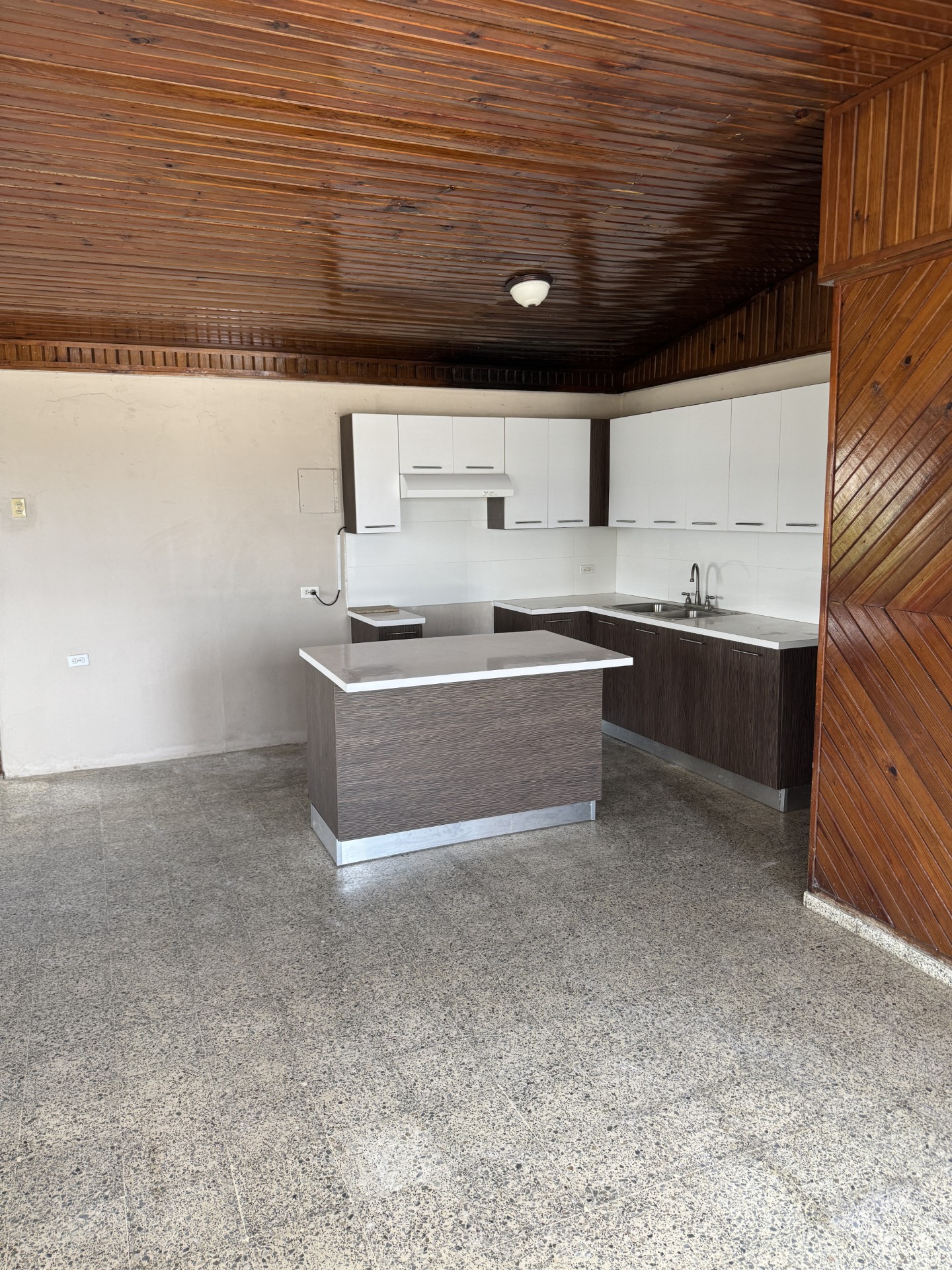 Property Gallery image 0