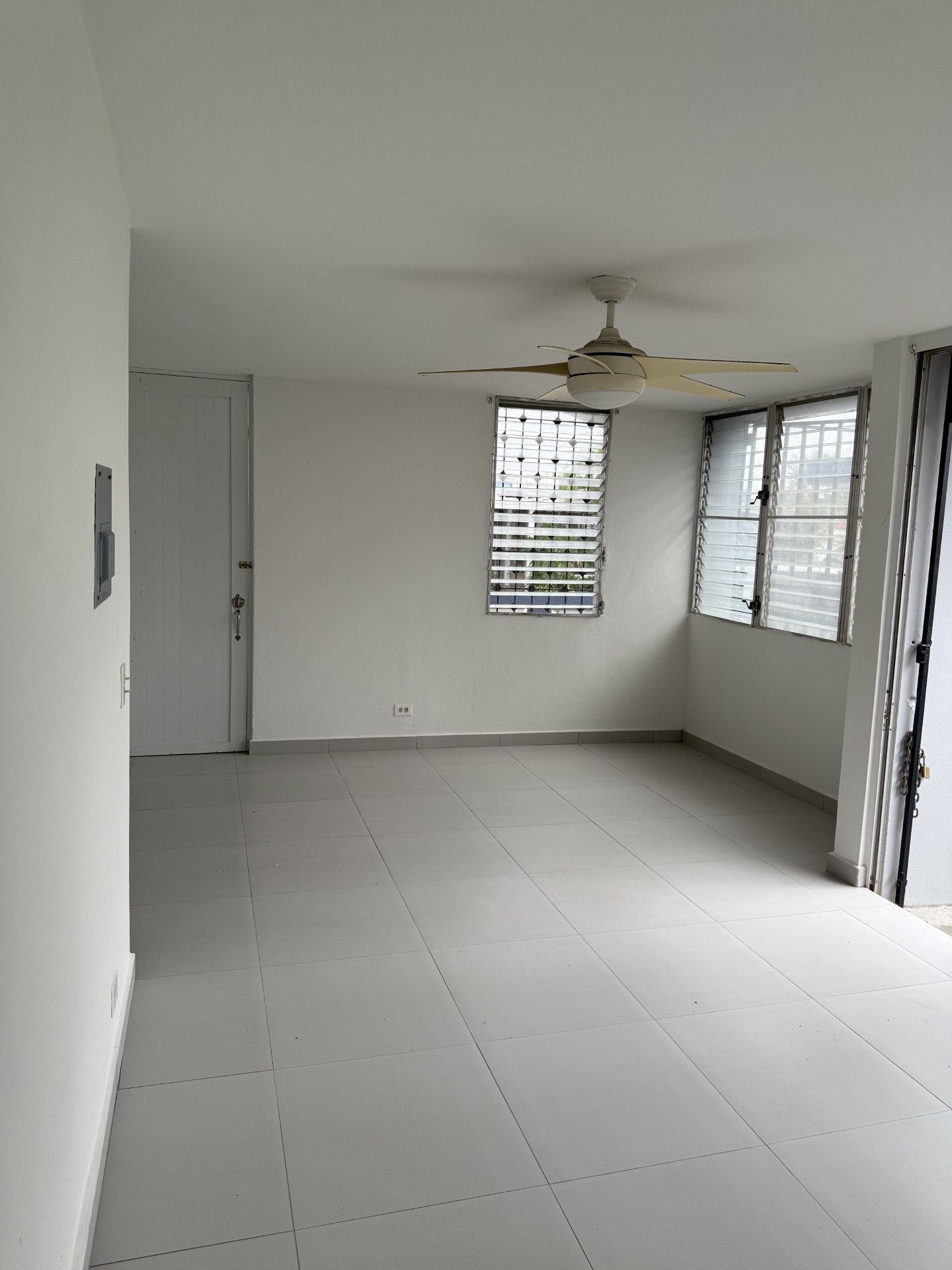 Property Gallery image 1