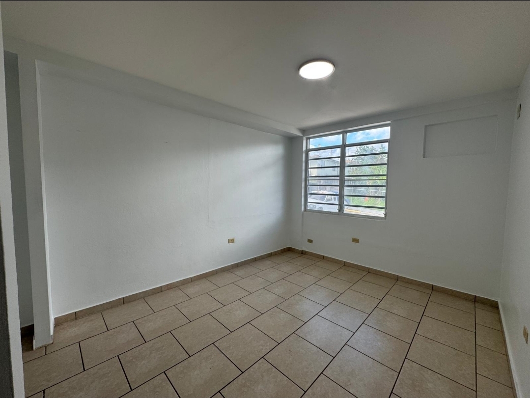 Property Gallery image 4