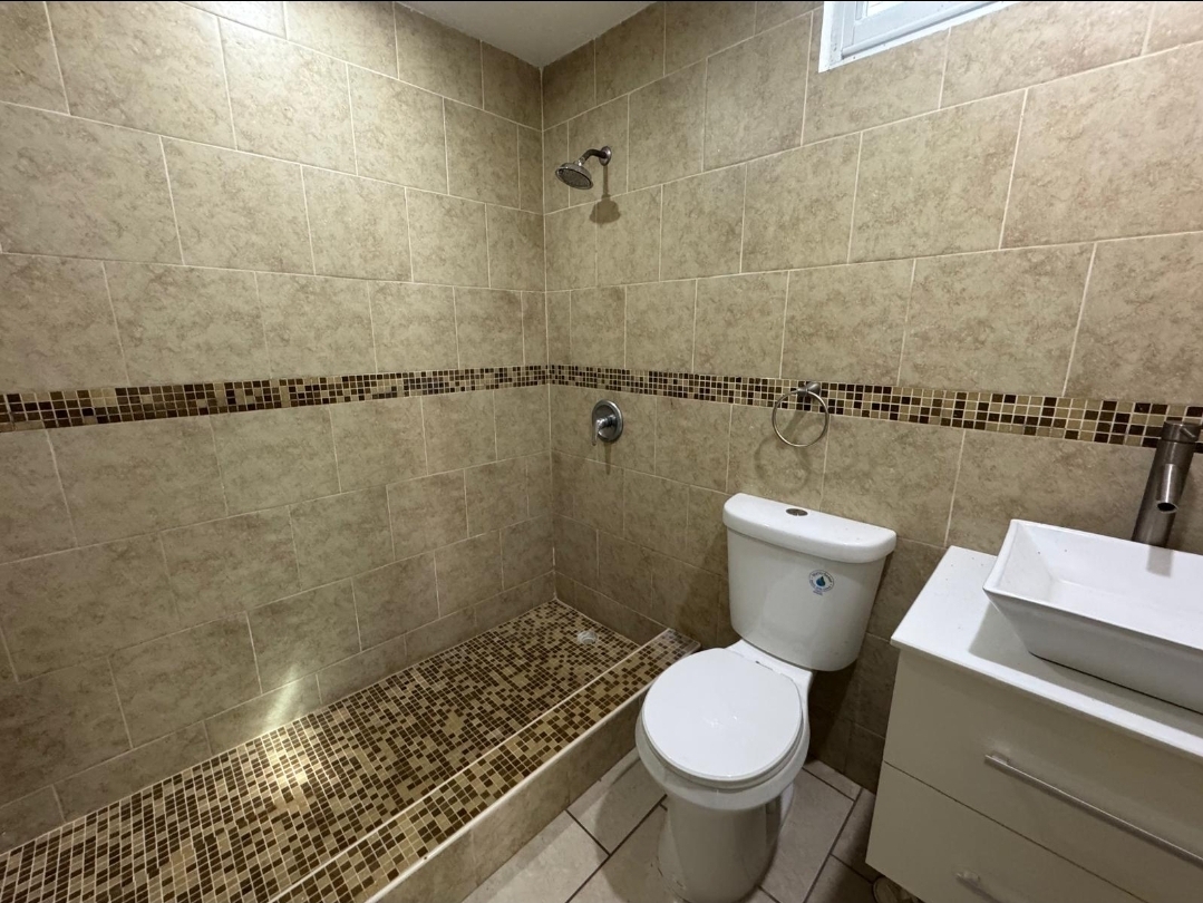 Property Gallery image 1