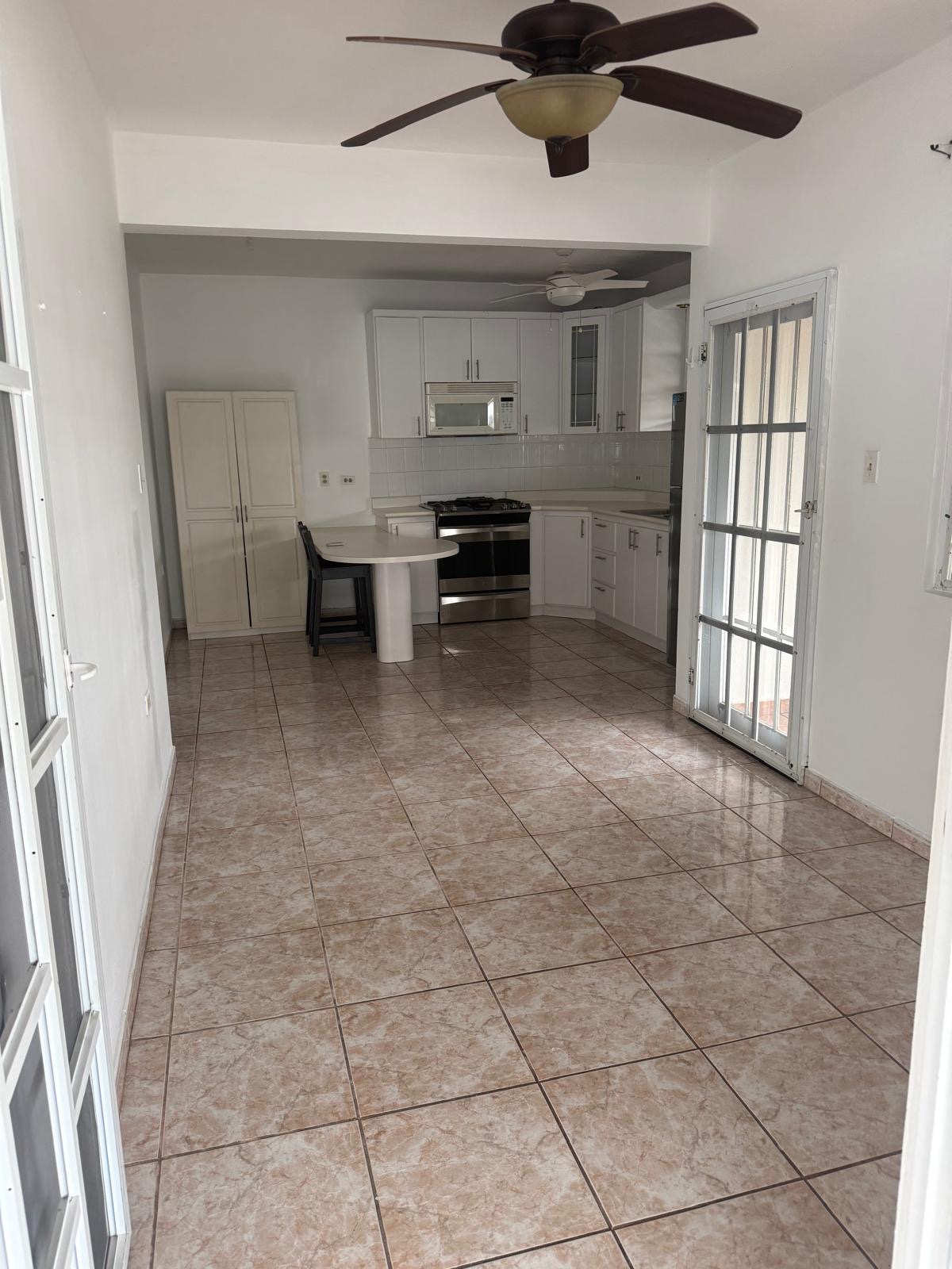 Property Gallery image 0
