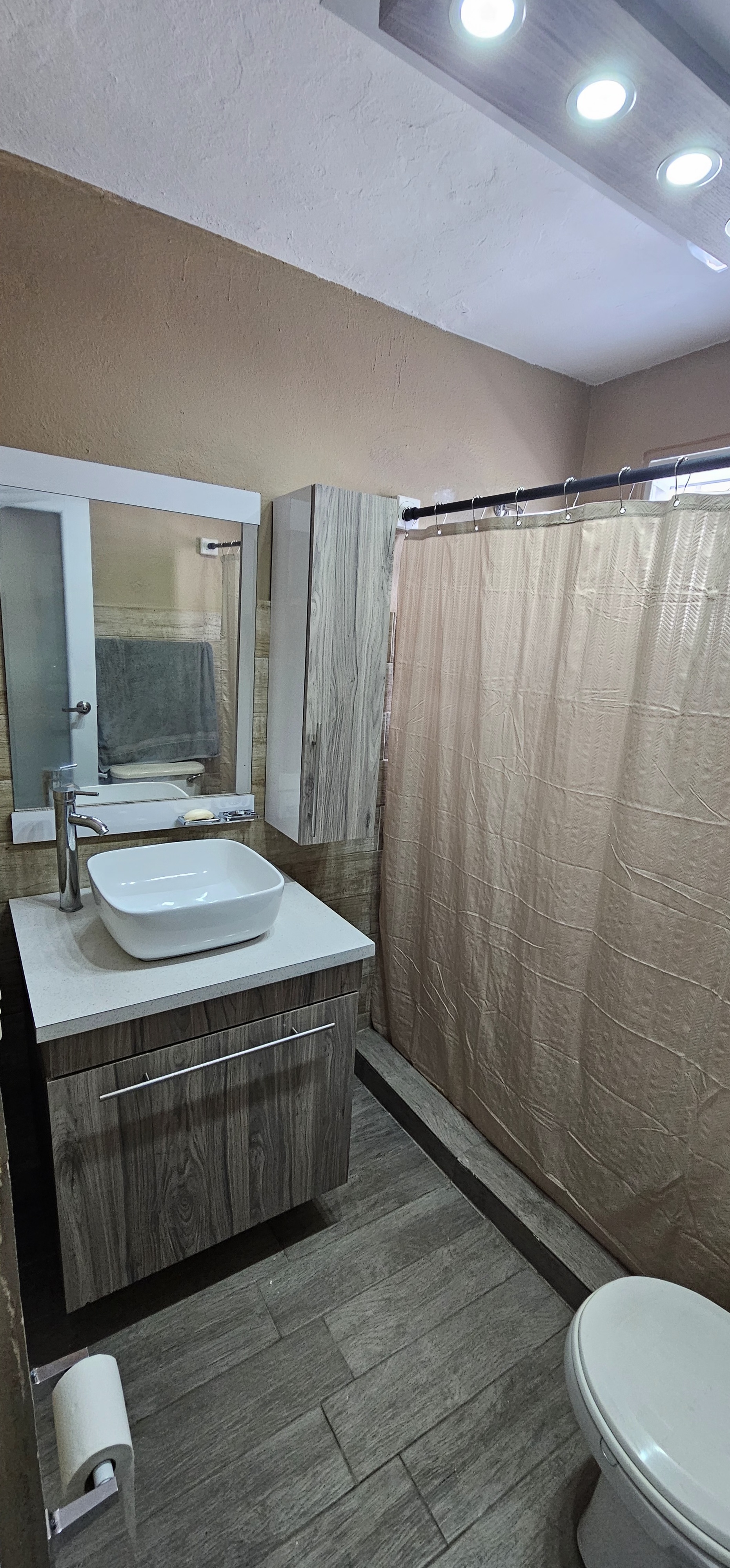 Property Gallery image 2