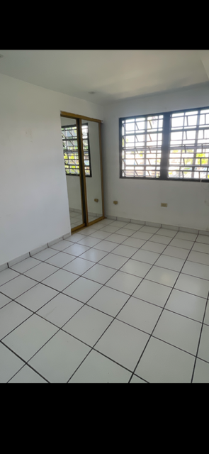 Property Gallery image 2