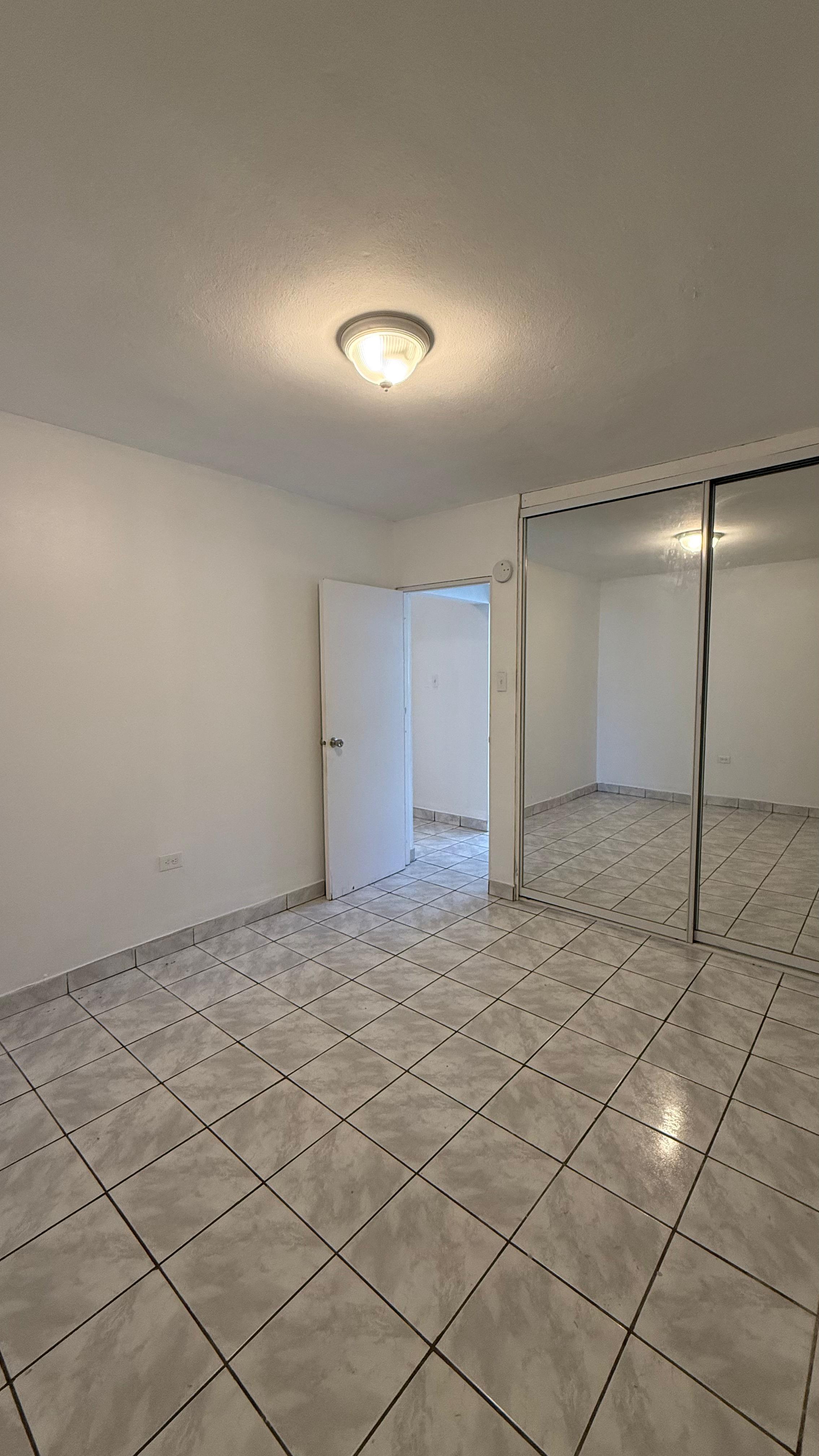 Property Gallery image 2