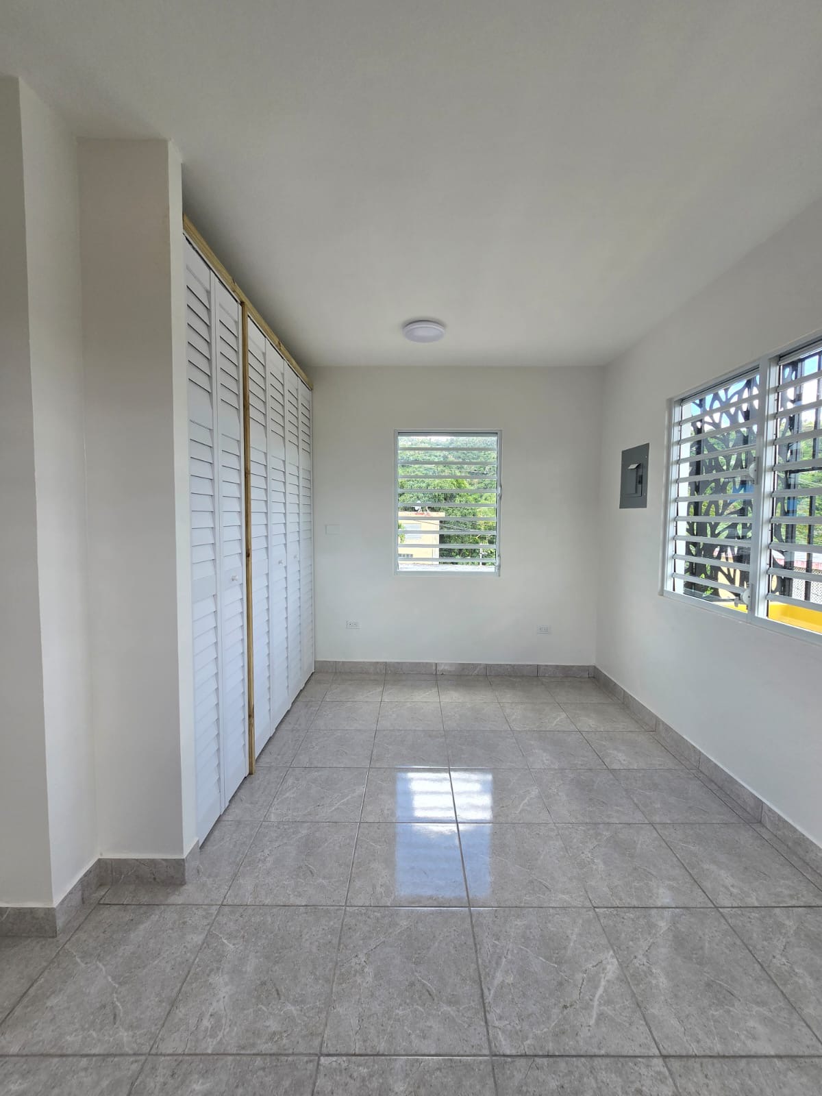 Property Gallery image 0